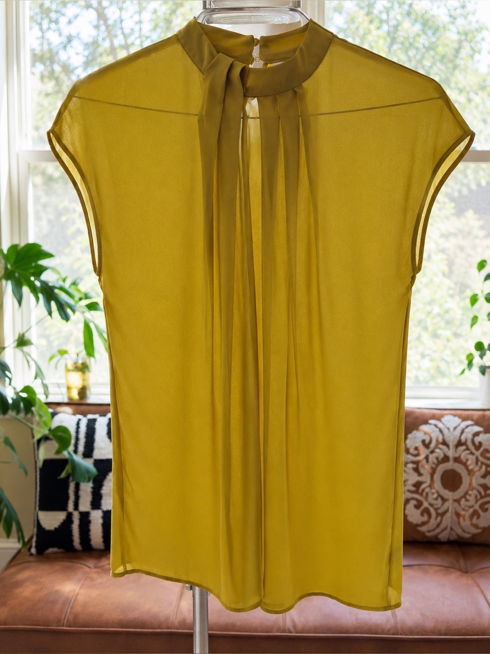 Worthington citron Yellow green Tie-Neck Blouse